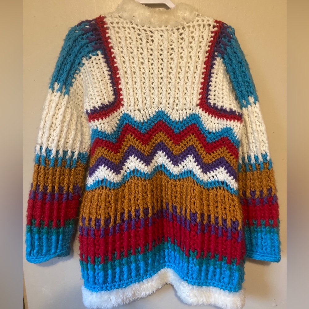 Beautiful vintage chunky knit boho hippie style sweater/cardigan by Neutral